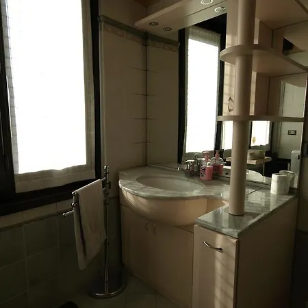 House Caterina * Varenna